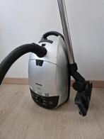 Miele stofzuiger, Elektronische apparatuur, Ophalen of Verzenden, Zo goed als nieuw, Stofzuiger