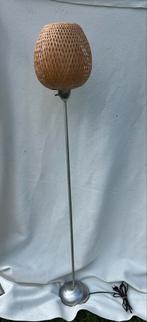 Bamboe Vloerlamp Ikea Böja, Huis en Inrichting, Lampen | Vloerlampen, Ophalen, Gebruikt, Overige materialen, 150 tot 200 cm