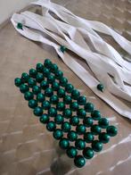 60 nieuwe  koksknopen(bottle green)+8 witte knopenbanden, Nieuw, Groen, Overige typen, Ophalen of Verzenden