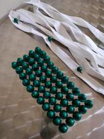 60 nieuwe  koksknopen(bottle green)+8 witte knopenbanden, Ophalen of Verzenden, Nieuw, Groen, Overige typen