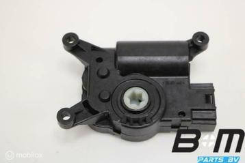 Kachelklep motor VW Passat B8 5Q0907511J