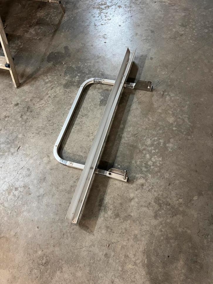 Gratis Zelf gemaakte fietsrek., Fietsen en Brommers, Fietsaccessoires | Fietsenrekken, Gebruikt, Ophalen