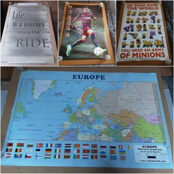 Partij grote posters (29 stuks) beschikbaar voor biedingen