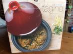 Tajine Le Creuset kersenrood, Huis en Inrichting, Keuken | Potten en Pannen, Ophalen, Zo goed als nieuw, Gietijzer
