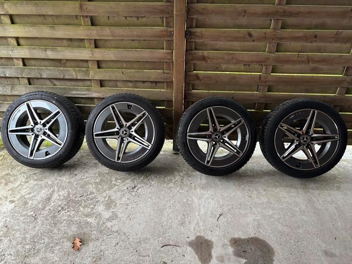 originele winterset breedset Mercedes AMG velgen 18inch, Auto-onderdelen, Banden en Velgen, Velg(en), Winterbanden, 18 inch, Personenwagen