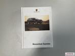 Porsche Cayenne 2006 1e editie boek in Duits Momentum Cayenn, Ophalen of Verzenden