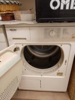 Droogkast Veurne, Elektronische apparatuur, Ophalen