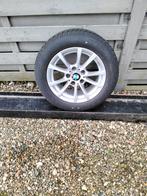 bmw f30 16inch met winterbanden als nieuw 300€, Auto-onderdelen, Banden en Velgen, Ophalen, Winterbanden, Band(en)