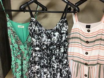 Lot de Vêtements small + bijoux  beschikbaar voor biedingen