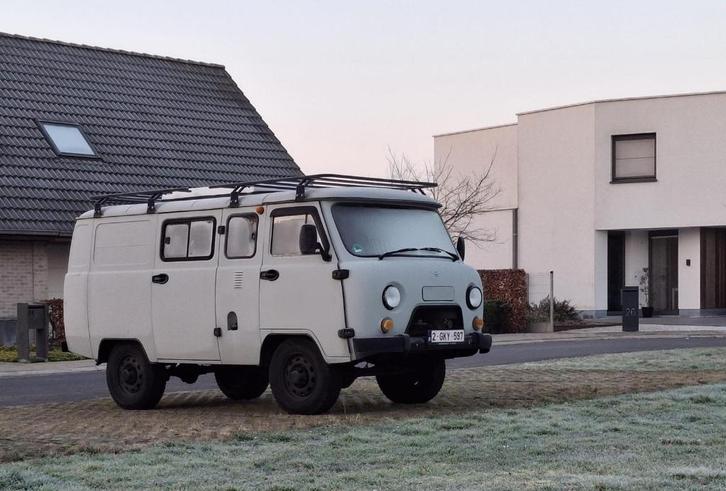 UAZ Buhanka busje, Auto's, Overige Auto's, Particulier, Dakrails, Mistlampen, Open dak, Parkeercamera, Schuifdeur, Trekhaak, USB
