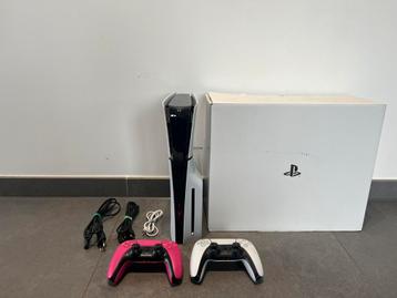 PS5 Slim Disc Editon + 2 Controllers + Doos beschikbaar voor biedingen