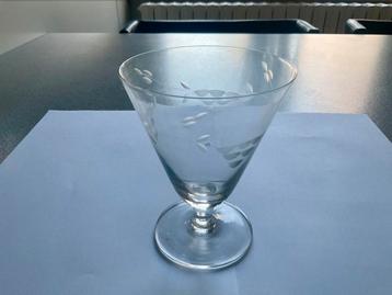 Vr verzamelaar 2 sets antieken waterglazen in geslepen glas beschikbaar voor biedingen