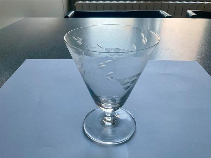 Vr verzamelaar 2 sets antieken waterglazen in geslepen glas, Verzamelen, Glas en Drinkglazen, Zo goed als nieuw, Ophalen