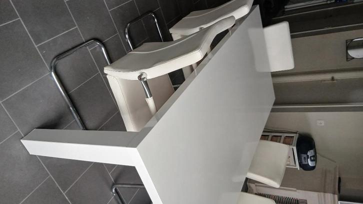 wit gelakte eettafel met 6 stevige stoelen, Huis en Inrichting, Tafels | Eettafels, Gebruikt, Ophalen