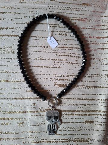 collier Karl L neuf beschikbaar voor biedingen