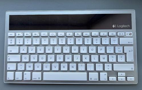 Logitech k760 toetsenbord azerty, Computers en Software, Toetsenborden, Zo goed als nieuw, Azerty, Draadloos, Ophalen of Verzenden