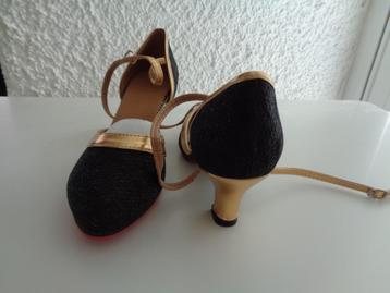 Chaussures de  danses Noire - Doré. Pointure 37 Neuves beschikbaar voor biedingen