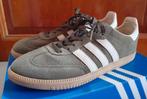 43 Adidas Originals SAMBA orbit green / gum, Kleding | Heren, Schoenen, Overige kleuren, Ophalen of Verzenden, Zo goed als nieuw