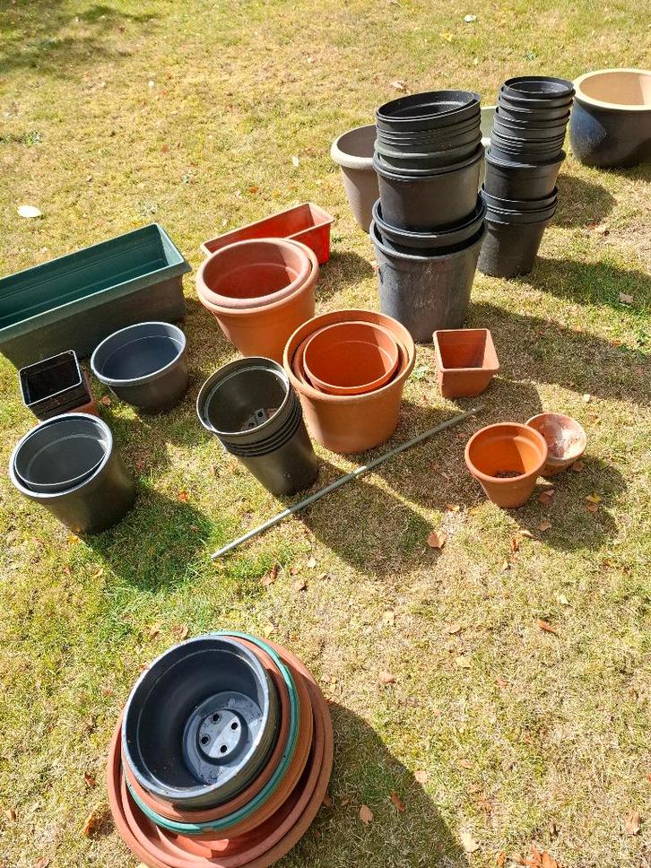 bloempotten in plastiek, Jardin & Terrasse, Pots de fleurs, Enlèvement