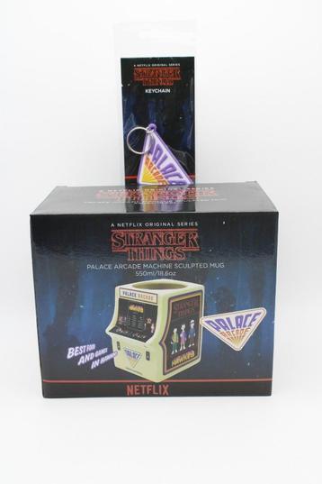 Palace Arcade Machine Mok + Sleutelhanger - Stranger Things