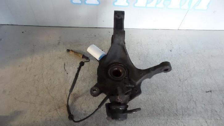 FUSEE RECHTS VOOR Renault Laguna II (BG) (01-2001/12-2007), Auto-onderdelen, Ophanging en Onderstel, Renault, Gebruikt