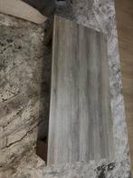 Salontafel klein 1.30 cm lengte.0,65 cm breed goud staat, Huis en Inrichting, Tafels | Salontafels, Ophalen of Verzenden