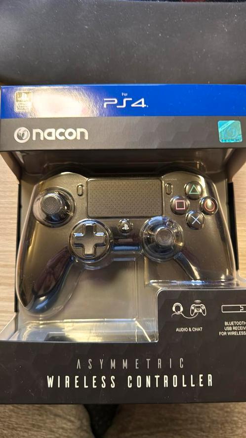 Nacon PS4 Asymmetrisch draadloos, Games en Spelcomputers, Spelcomputers | Sony Consoles | Accessoires, Zo goed als nieuw, PlayStation 4