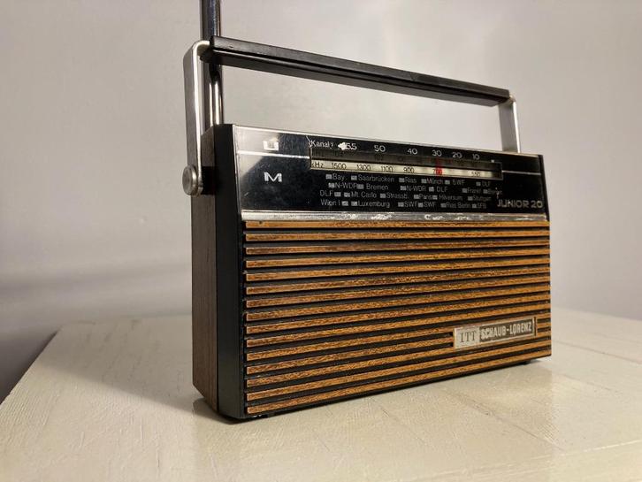 Vintage transistor ITT Schaub Lorenz Junior 20 - 1970/1971, Antiek en Kunst, Antiek | Tv's en Audio, Ophalen of Verzenden