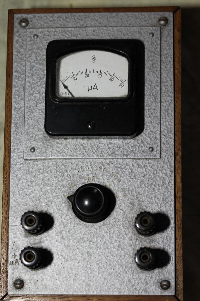 Oud meettoestel µA en V, Doe-het-zelf en Bouw, Meetapparatuur, Gebruikt, Multimeter, Ophalen of Verzenden