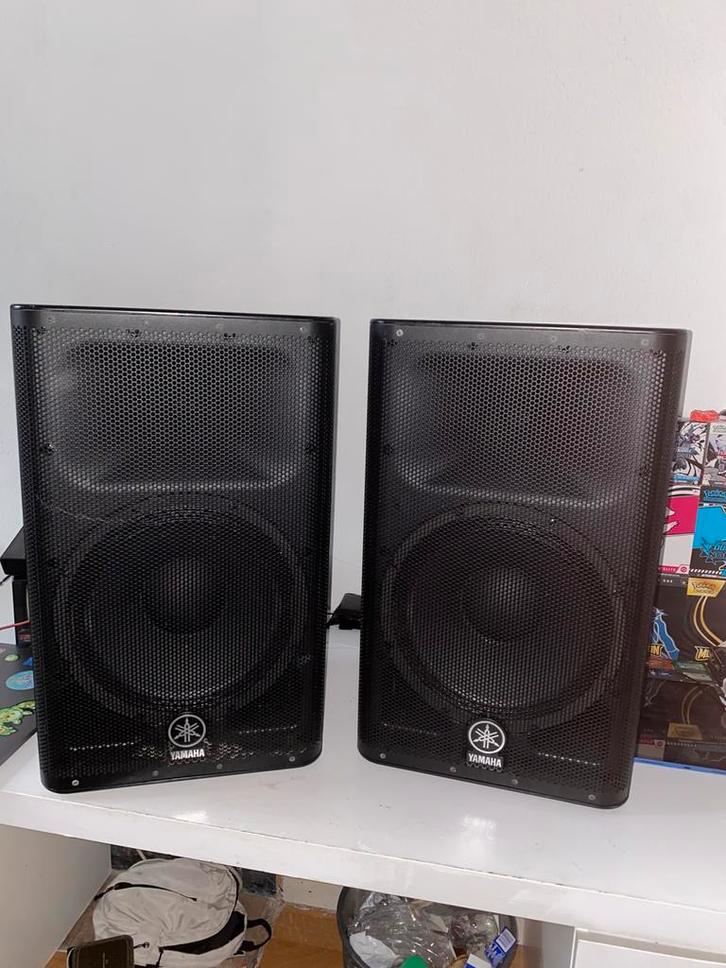 Yamaha DXR12 – Enceinte amplifiée professionnelle, Audio, Tv en Foto, Luidsprekerboxen, Zo goed als nieuw, Ophalen