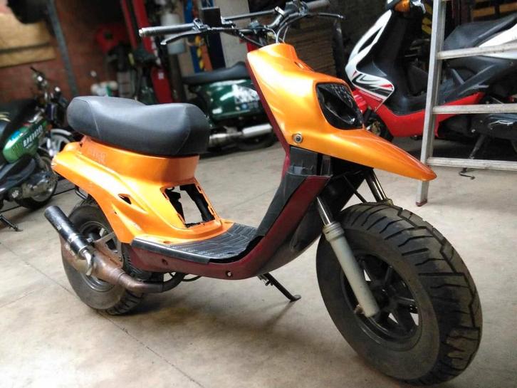 Echange avec nitro spitro stuntro ou voiture, Vélos & Vélomoteurs, Scooters | Yamaha, Enlèvement