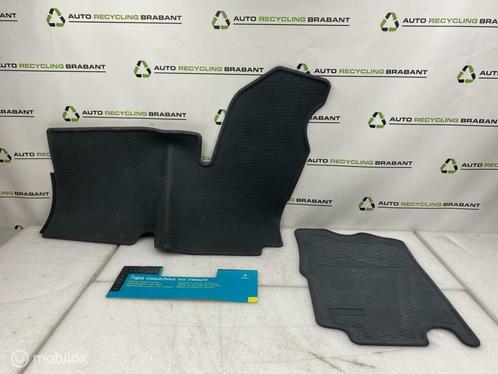 Rubberen Mattenset Renault Master FACELIFT NIEUW 7711224989, Auto-onderdelen, Interieur en Bekleding, Gebruikt, Ophalen of Verzenden