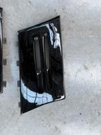 Mercedes R129 - 1296901840 - voorvleugel trim links en recht, Auto-onderdelen, Carrosserie, Verzenden, Links