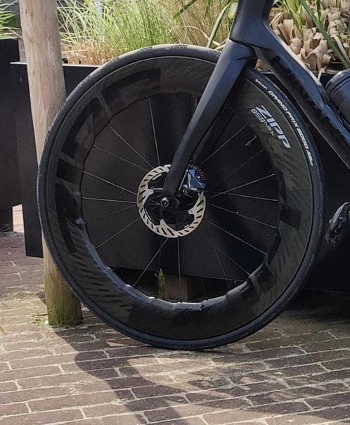 Zipp 858 NSW Shimano Disc 2022, Fietsen en Brommers, Fietsonderdelen, Gebruikt, Racefiets, Wiel, Ophalen