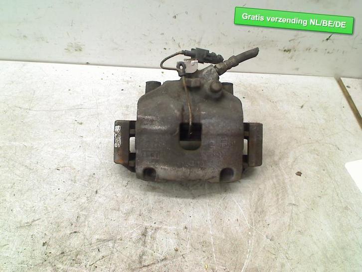 REMKLAUW LINKS VOOR Fiat 500 (312) (519381160), Auto-onderdelen, Remmen en Aandrijving, Fiat, Gebruikt