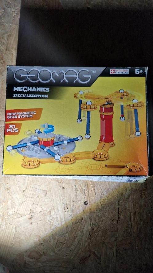 Speciale editie van Geomag Mechanics, Hobby en Vrije tijd, Overige Hobby en Vrije tijd, Zo goed als nieuw, Ophalen