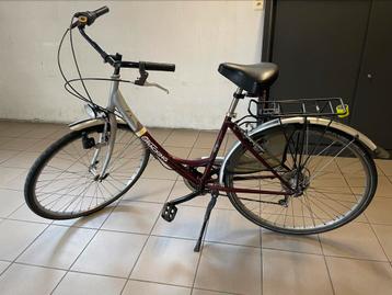 Kotfiets dames beschikbaar voor biedingen