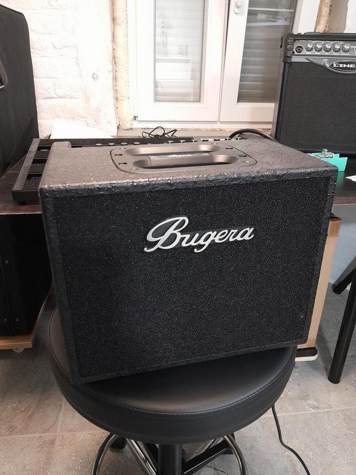 Bugera AC60 + Soft case GAC410, Muziek en Instrumenten, Versterkers | Bas en Gitaar, Nieuw, Gitaar, 50 tot 100 watt, Ophalen