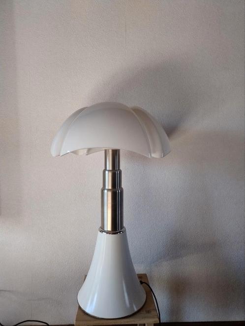 Pipistrello lamp, Huis en Inrichting, Lampen | Tafellampen, Zo goed als nieuw, Ophalen