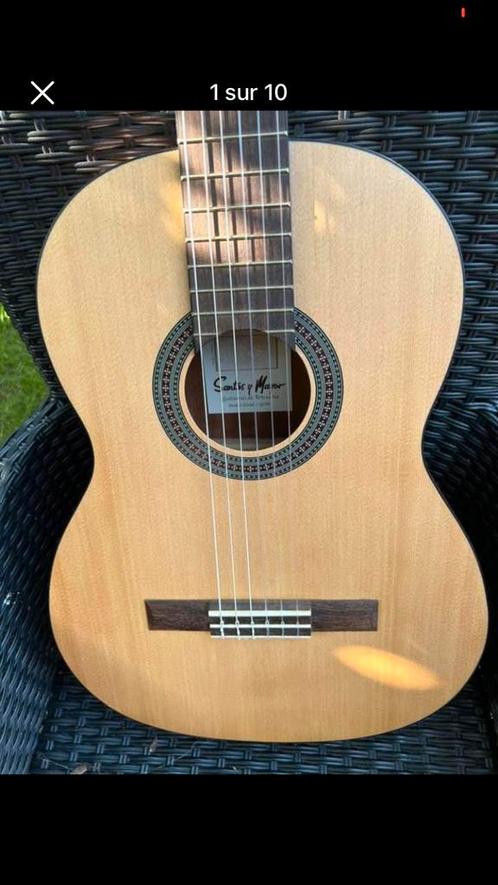 Guitare pour débutants enfant + housse + repose-pied, Musique & Instruments, Instruments à corde | Guitares | Acoustiques, Comme neuf