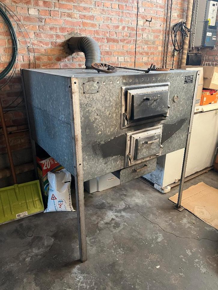 Broodoven houtgestookt semi-industrieel 9 broden 1976, Diversen, Overige Diversen, Gebruikt, Ophalen