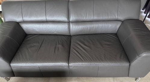 GRATIS! 2 lederen zetels (1x 1m80 & 1x 2m15), Huis en Inrichting, Zetels | Zetels, Gebruikt, Rechte bank, Vierpersoons of meer