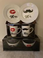 Eetsetje Mrs. en Mr. (nieuw), Huis en Inrichting, Keuken | Servies, Ophalen of Verzenden, Nieuw, Kop(pen) en/of Schotel(s)