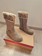 Laars met pels chaussea. Maat 37. Nooit gedragen, Kleding | Dames, Chaussea, Ophalen of Verzenden, Nieuw, Beige