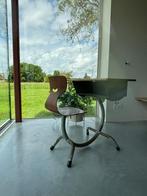 Schoolbank d. Lesage, Ophalen