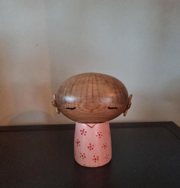 Schattige Creatieve Kokeshi van PvdK, Antiek en Kunst, Kunst | Beelden en Houtsnijwerken, Verzenden