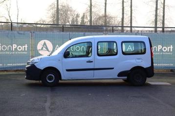 Veiling: Bestelwagens, Bestelbussen en Camionettes beschikbaar voor biedingen