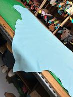 Baby blauw halve huid 1.5 mm dikte soepel A-4, Hobby en Vrije tijd, Stoffen en Lappen, Ophalen of Verzenden, Zo goed als nieuw