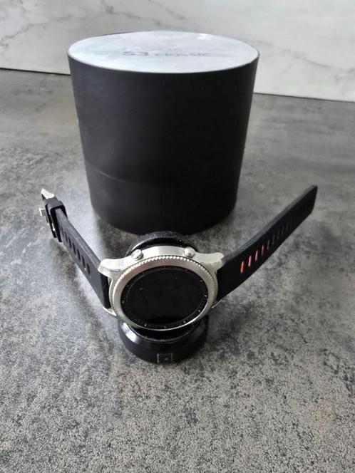 Samsung Gear S3 Classic - GV78 - Montre connectée, Handtassen en Accessoires, Smartwatches, Ophalen of Verzenden