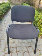 10 stapelbare zwarte stoelen (10 euro per stuk), Huis en Inrichting, Stoelen, Ophalen of Verzenden, Metaal